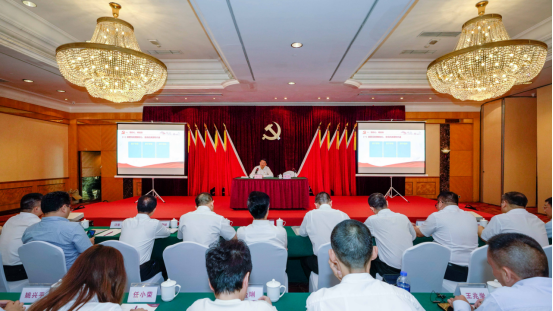 ng28南宫相信品牌力量集团任丁书记带头讲授“不忘初心、牢记使命”主题教育专题党课